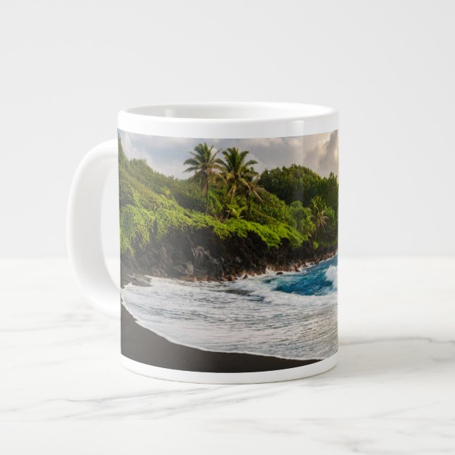 Taza De Café Gigante Playa de Waianapanapa (Izquierda)