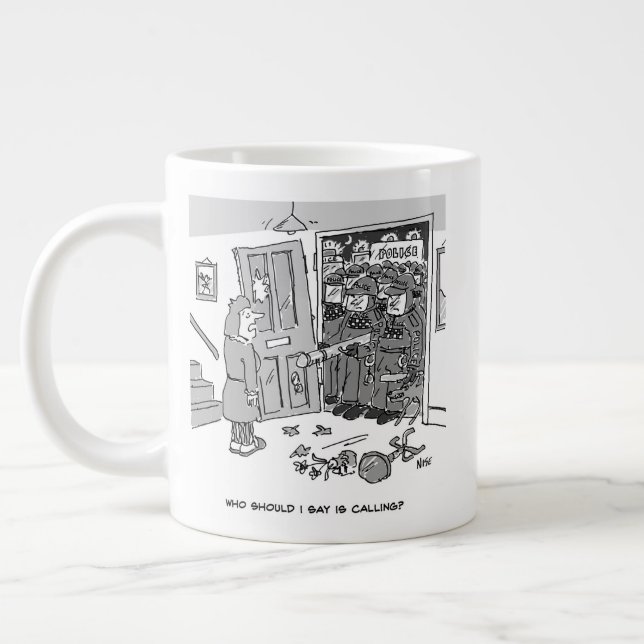 Taza De Café Gigante Policía antidisturbios arremete contra una propied (Izquierda)
