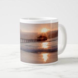 Taza De Café Gigante Puente de playa al atardecer, Hawaii
