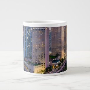 Taza De Café Gigante Puesta de sol del horizonte de Miami con el hotel 