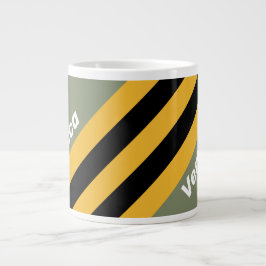 Taza De Café Gigante Rayas de Luz Nocturna de Oliva con Nombre