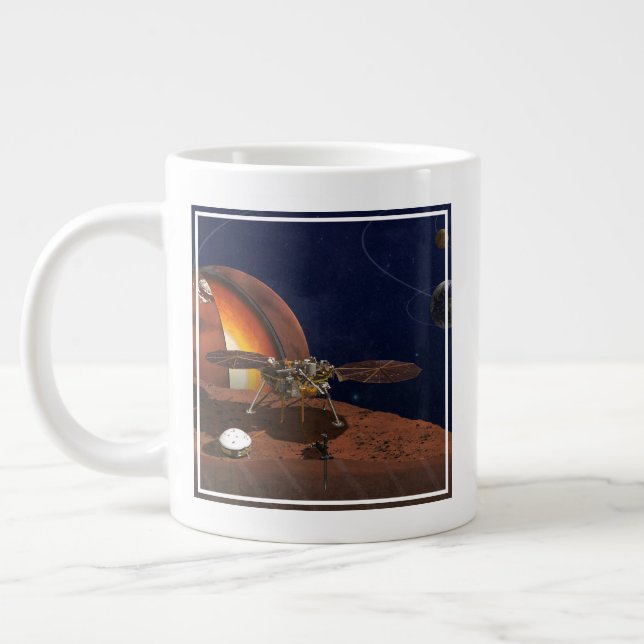 Taza De Café Gigante Rendición artística de The Insight Lander. (Izquierda)
