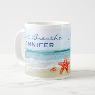 Taza De Café Gigante Respira con calma personalizado en la playa