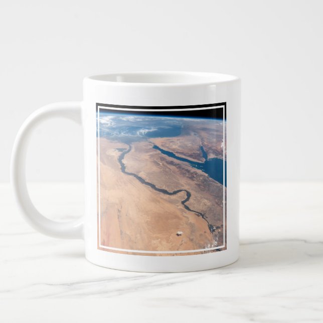Taza De Café Gigante Río Nilo, Mar Rojo Y Mar Mediterráneo. (Izquierda)