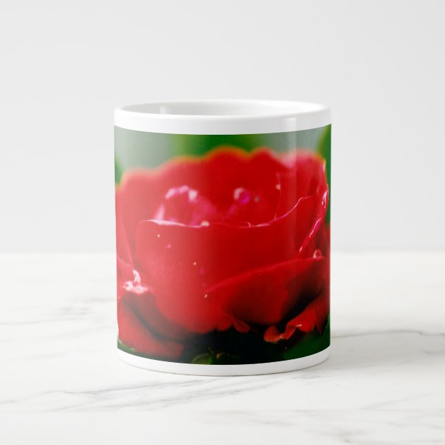 Taza De Café Gigante Rosa roja matutina cubierta de rocío (Frente)