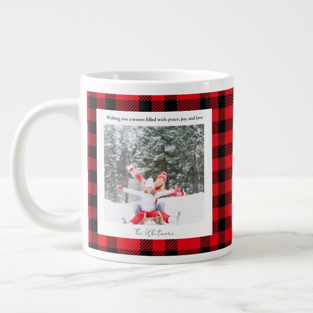 Taza De Café Gigante Rustic Green Red Plaid Monogram 2 Photo Christmas (Izquierda)