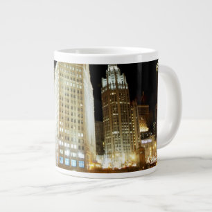 Taza De Café Gigante Señal famosa de Chicago en la noche