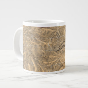 Taza De Café Gigante Sierra Nevada adyacente al valle de Yosemite