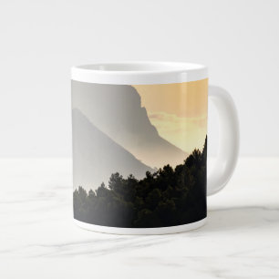 Taza De Café Gigante Silhouettes de las montañas