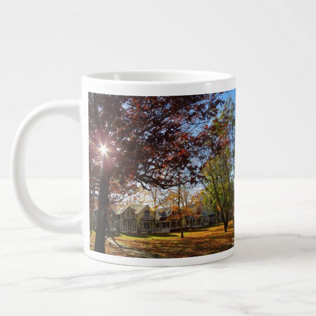 Taza De Café Gigante Sol y cabañas otoñales - Viñal de Martha (Izquierda)