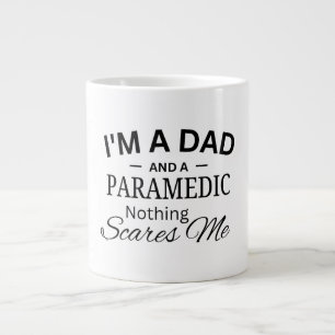 Taza De Café Gigante Soy un papá y un paramédico nada me asusta