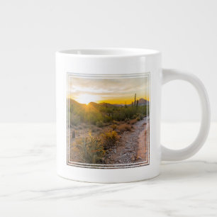 Taza De Café Gigante Sunrize sobre el sendero de Arizona
