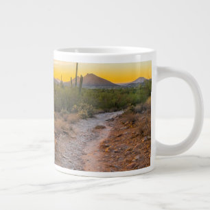 Taza De Café Gigante Sunrize sobre el sendero de Arizona
