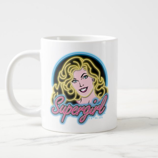 Taza De Café Gigante Supergirl Retro Neon Lights Graphic (Izquierda)