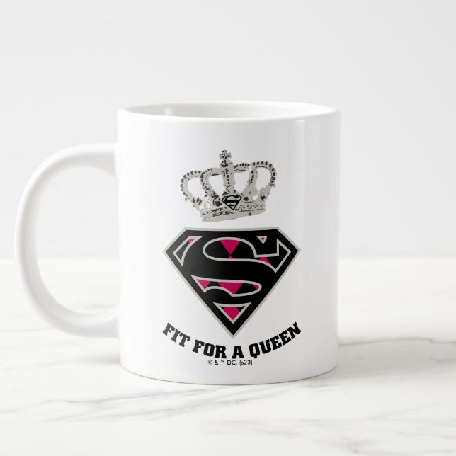 Taza De Café Gigante Supergirl S-Shield "Fit For A Queen" (Izquierda)