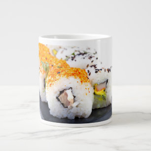 Taza De Café Gigante Sushi en un plato