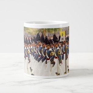Taza De Café Gigante Texto del personalizable de los cadetes de West