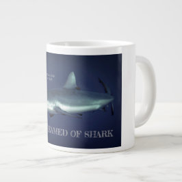 Taza De Café Gigante Tiburón de arrecife gris en Yap Micronesia