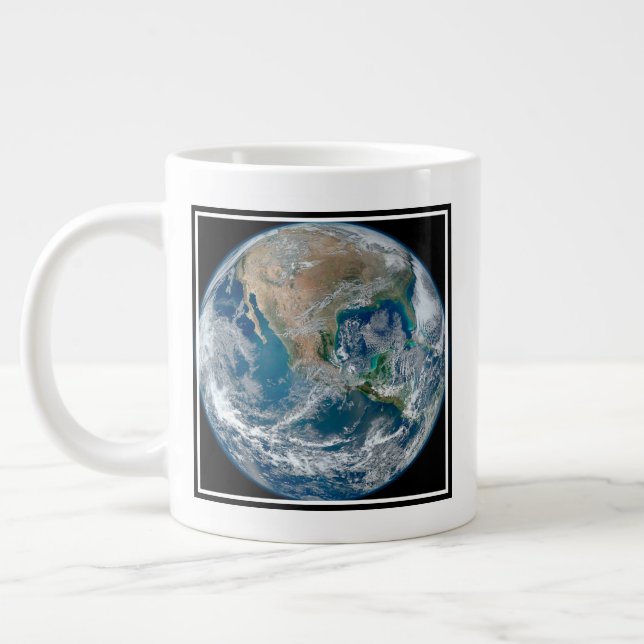 Taza De Café Gigante Tierra Completa Que Muestra América Del Norte Y Mé (Izquierda)
