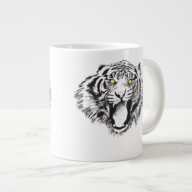 Taza De Café Gigante Tigre adulto en negro con ojos amarillos (Derecha)
