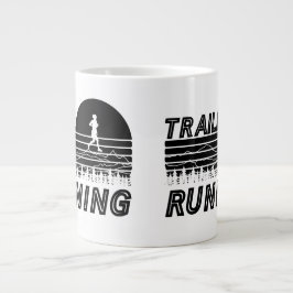 Taza De Café Gigante Trail Running im Sonnenuntergang mit Bergen