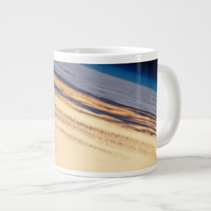 Taza De Café Gigante Un Atardecer Orbital En La Costa De Baja Californi