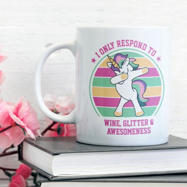 Taza De Café Gigante Unicornio con vino y conciencia (Bring the unicorn magic on your next cup of coffee .)