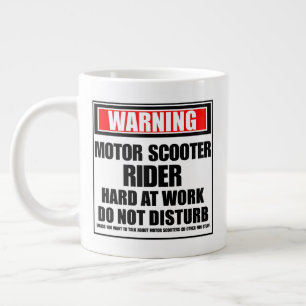 Taza De Café Gigante Vehículo de aviso de motociclista duro en el traba