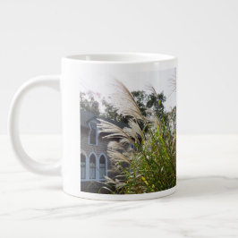 Taza De Café Gigante Ventanas con arcos de gramíneas altas - Viñedo de 