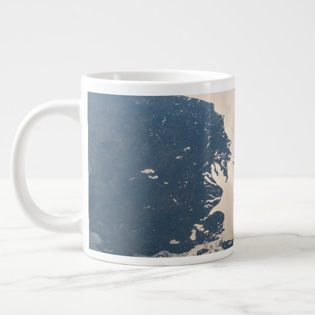 Taza De Café Gigante Vigas Sunglint frente al lago Michigan (Izquierda)
