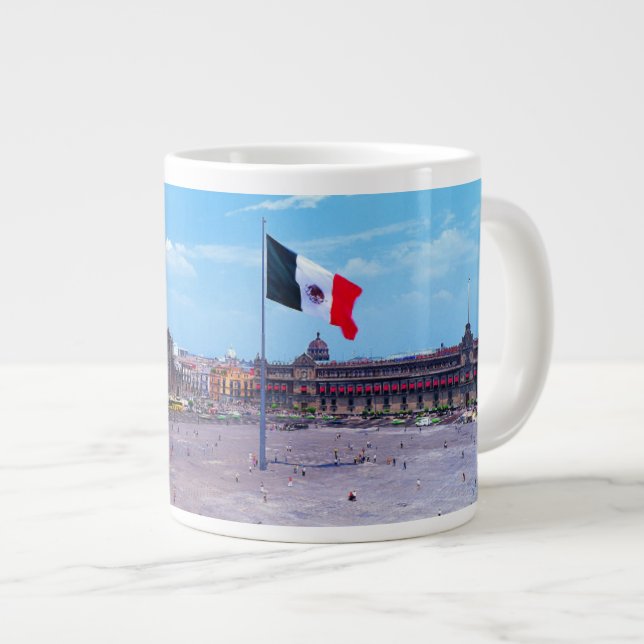 Taza De Café Gigante Zocalo, Ciudad de México, México (Derecha)