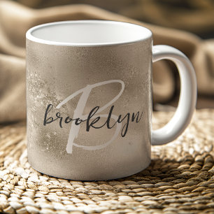 Taza De Café Glamour Champagne Oro Monograma de Letra Moderna