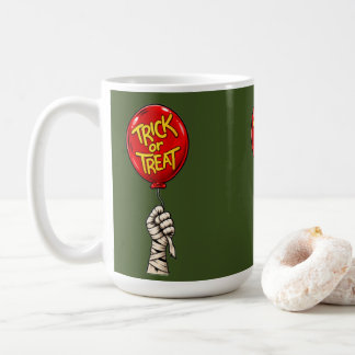 Taza De Café Globo de Halloween Truco o Trato, Mano de Momia Ad