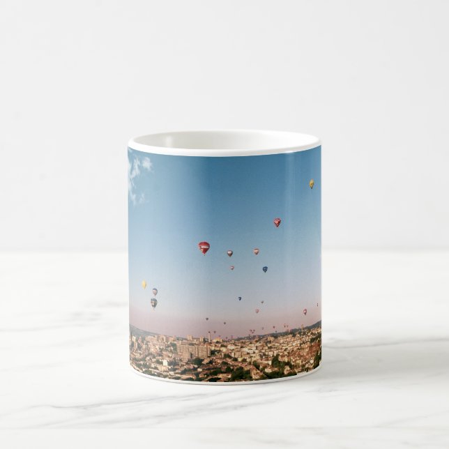 Taza De Café Globos Sobre Bristol. (Centro)