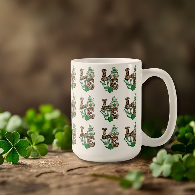 Taza De Café Gnome de amor afortunado St. Patrick's Day (Lucky Love Gnome St. Patrick's Day Coffee Mug)