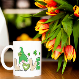 Taza De Café Gnome de amor de San Patricio
