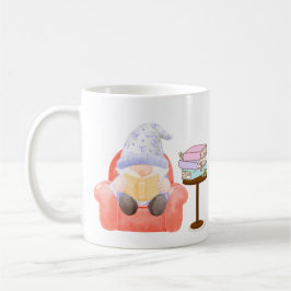 Taza De Café Gnomo con un poco de lectura ligera en un 