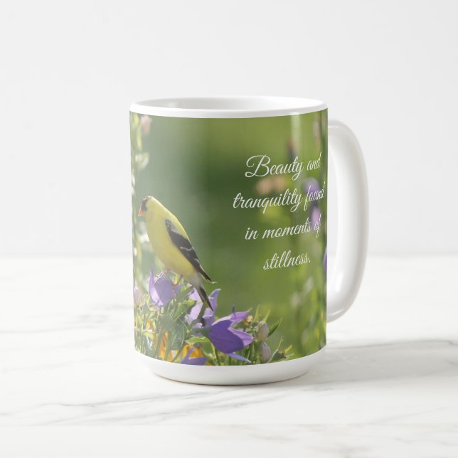 Taza De Café Goldfinch en una flor harebell (Anverso derecho)