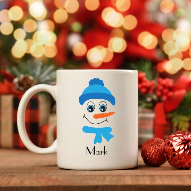 Taza De Café Gorra y bufanda azul de Snowman personalizado (Subido por el creador)