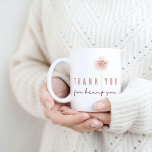 Taza De Café Gracias Por Ser Mug<br><div class="desc">Gracias a alguien especial con esta hermosa acuarela de color melocotón floral,  "¡Gracias por ser tú!" ¡Mug!</div>