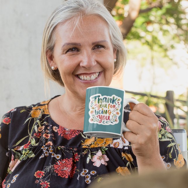 Taza De Café Gracias Por Ser Mug (Show your gratitude with this beautiful watercolor floral, "Thank you for being you" mug! )