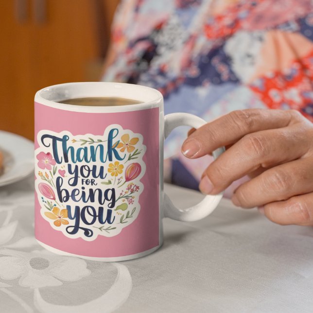 Taza De Café Gracias Por Ser Mug (Thank someone special with this beautiful watercolor floral, "Thank you for being you" mug! )