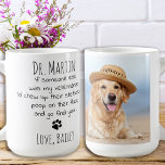 Taza De Café Graciosa foto de un veterano Mascota personalizado<br><div class="desc">Sorprenda a su veterinario favorito con esta taza veterinaria super tierna y divertida. "Si alguien más fuera mi veterinario, masticaría su estetoscopio, le tiraría al suelo y le encontraría!" Un gran regalo veterinario de agradecimiento de los mascotas. ¡Hace un regalo perfecto al perro! Personaliza con la foto y el nombre...</div>