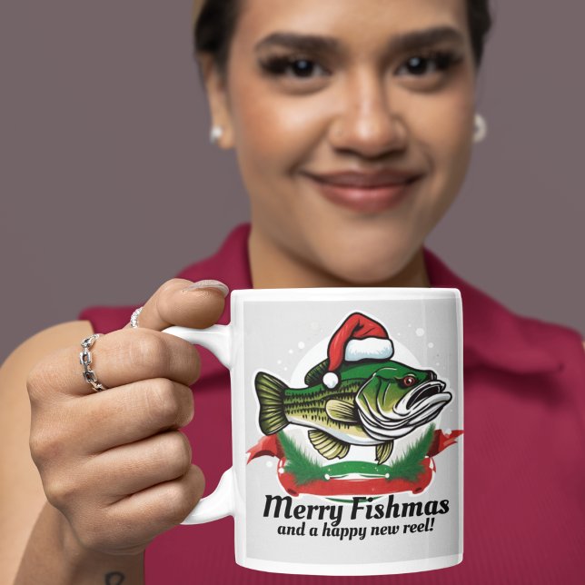 Taza De Café Gracioso Feliz Navidad Pescado de Santa Fish (Merry Fishmas! Christmas fishing pun mug.)