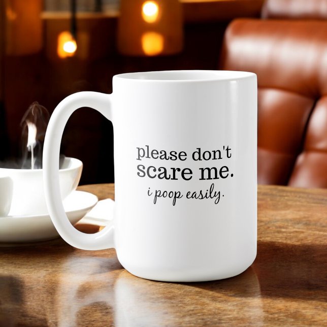 Taza De Café Gracioso no me asuste la tipografía simple (Subido por el creador)