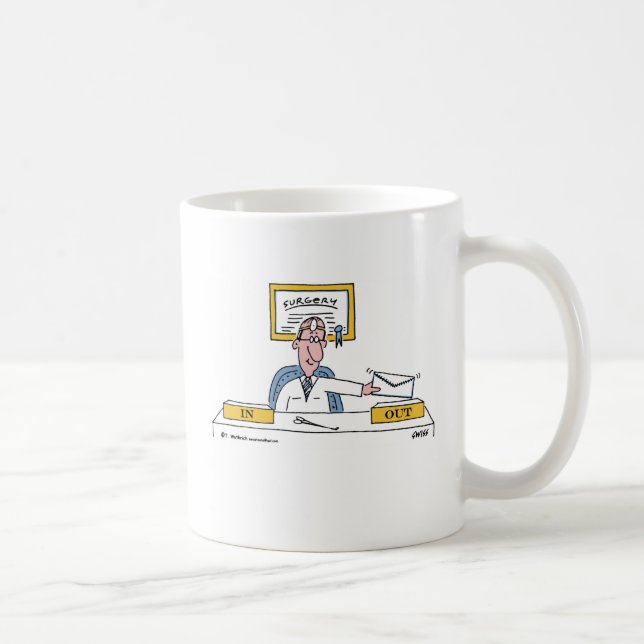 Taza De Café Gracioso Personalizado de Cirujanos Ricos clasific (Derecha)