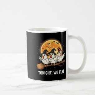 Taza De Café Gracioso pollo de Halloween es testigo de broomsti