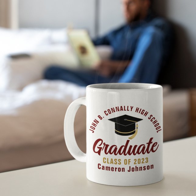 Taza De Café Graduación de Maroon Gold Script Personalizado 202 (Subido por el creador)