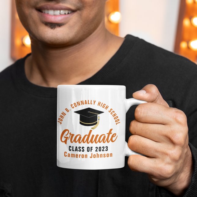 Taza De Café Graduación de Personalizado de Graduado de Script  (Subido por el creador)