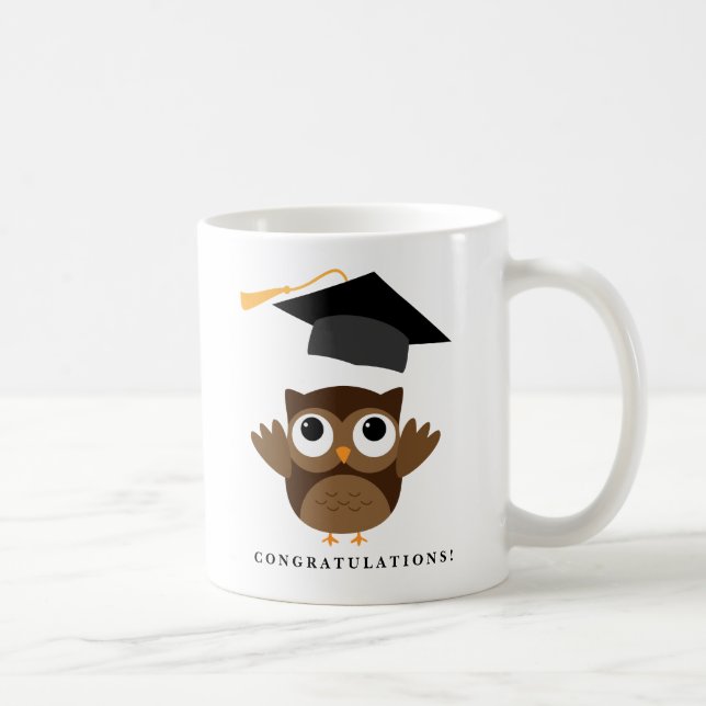 Taza De Café Graduado de lechuza alegre | Clase de graduación d (Derecha)